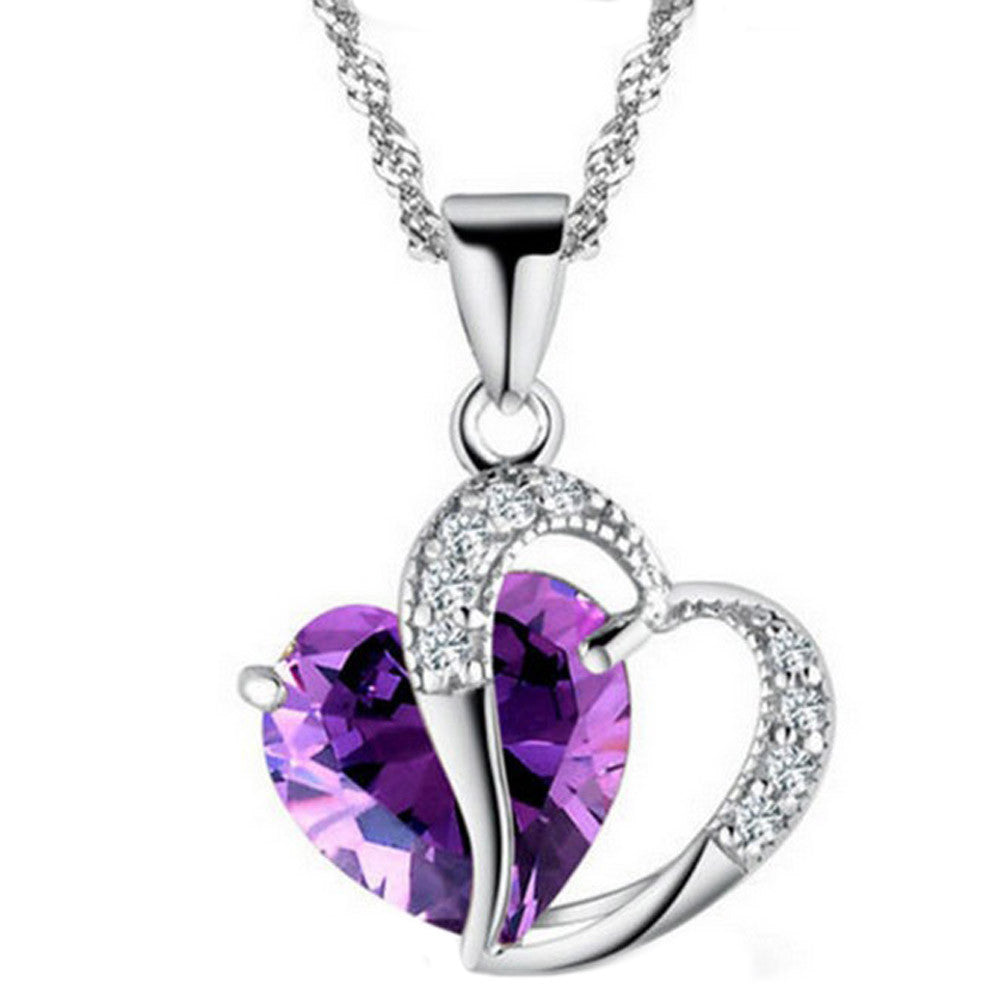 Necklace heart-shaped zircon